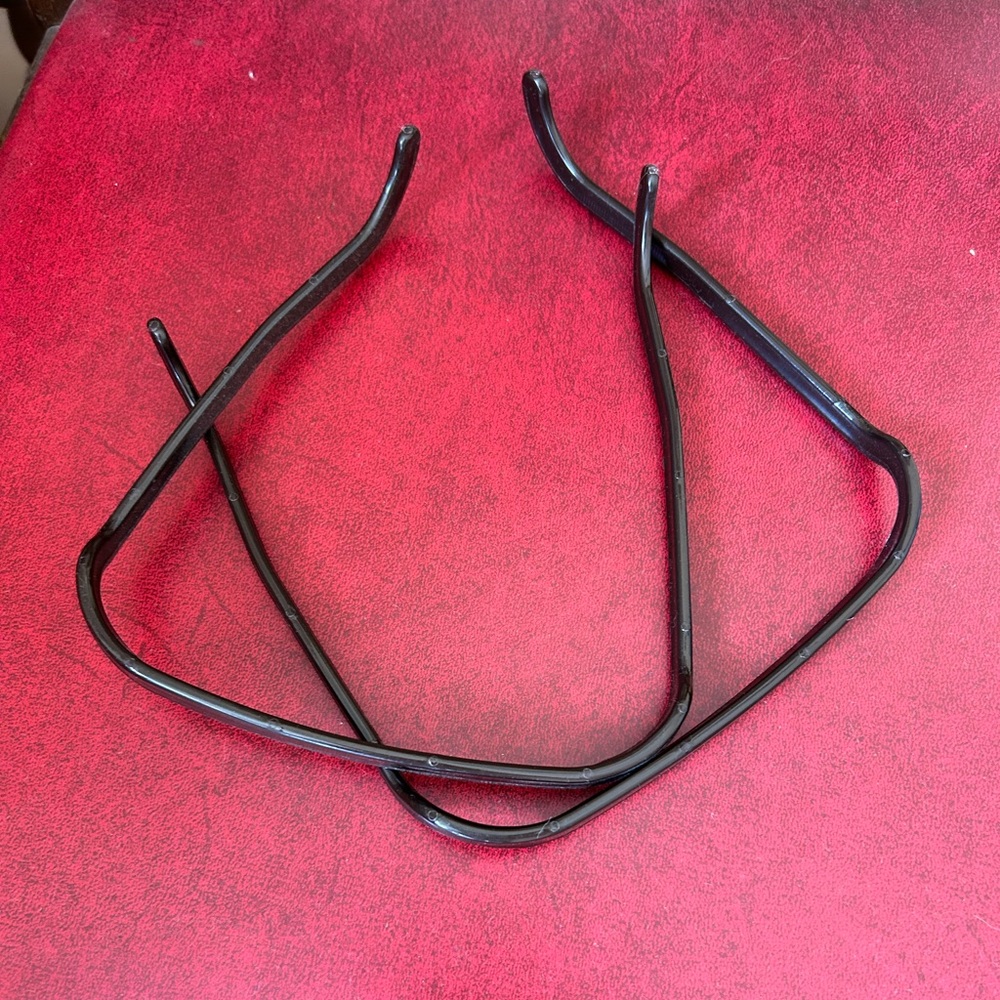 2 head bands, brown